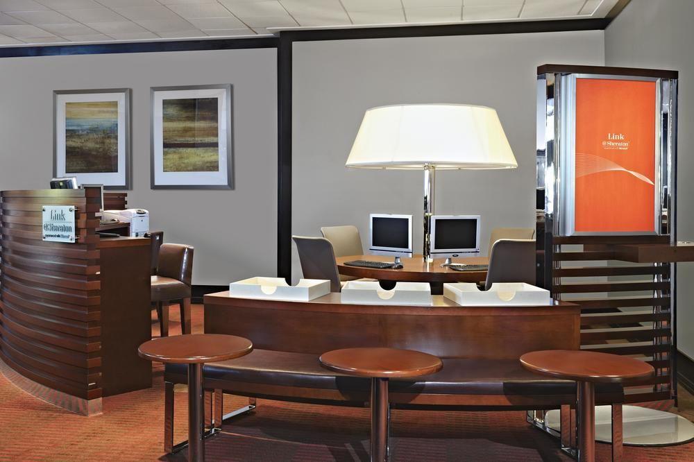 Sheraton Vancouver Guildford Hotel Surrey Eksteriør billede